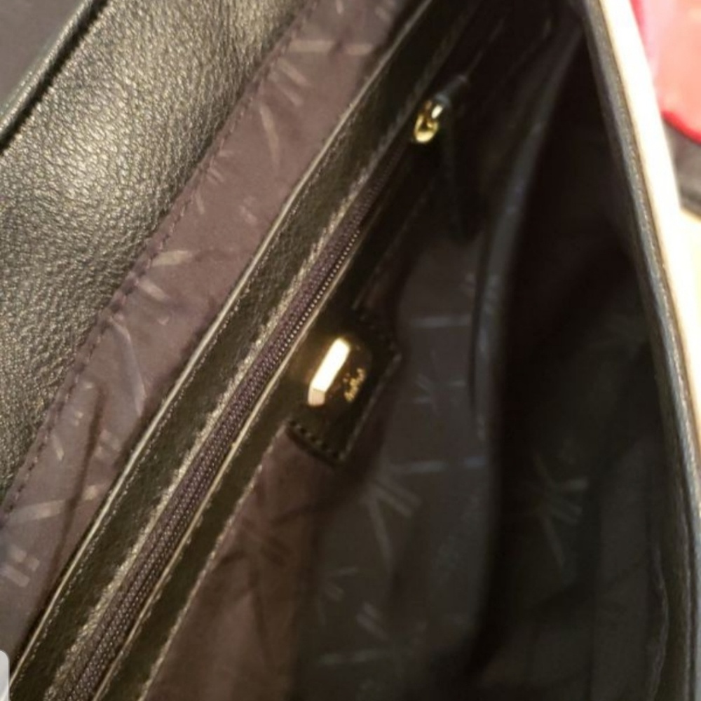 Purse - Picture 3 of 3